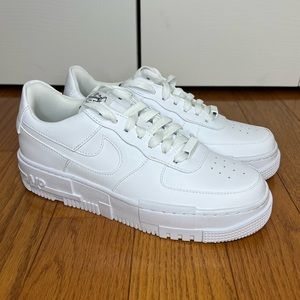 Nike Air Force one pixel white